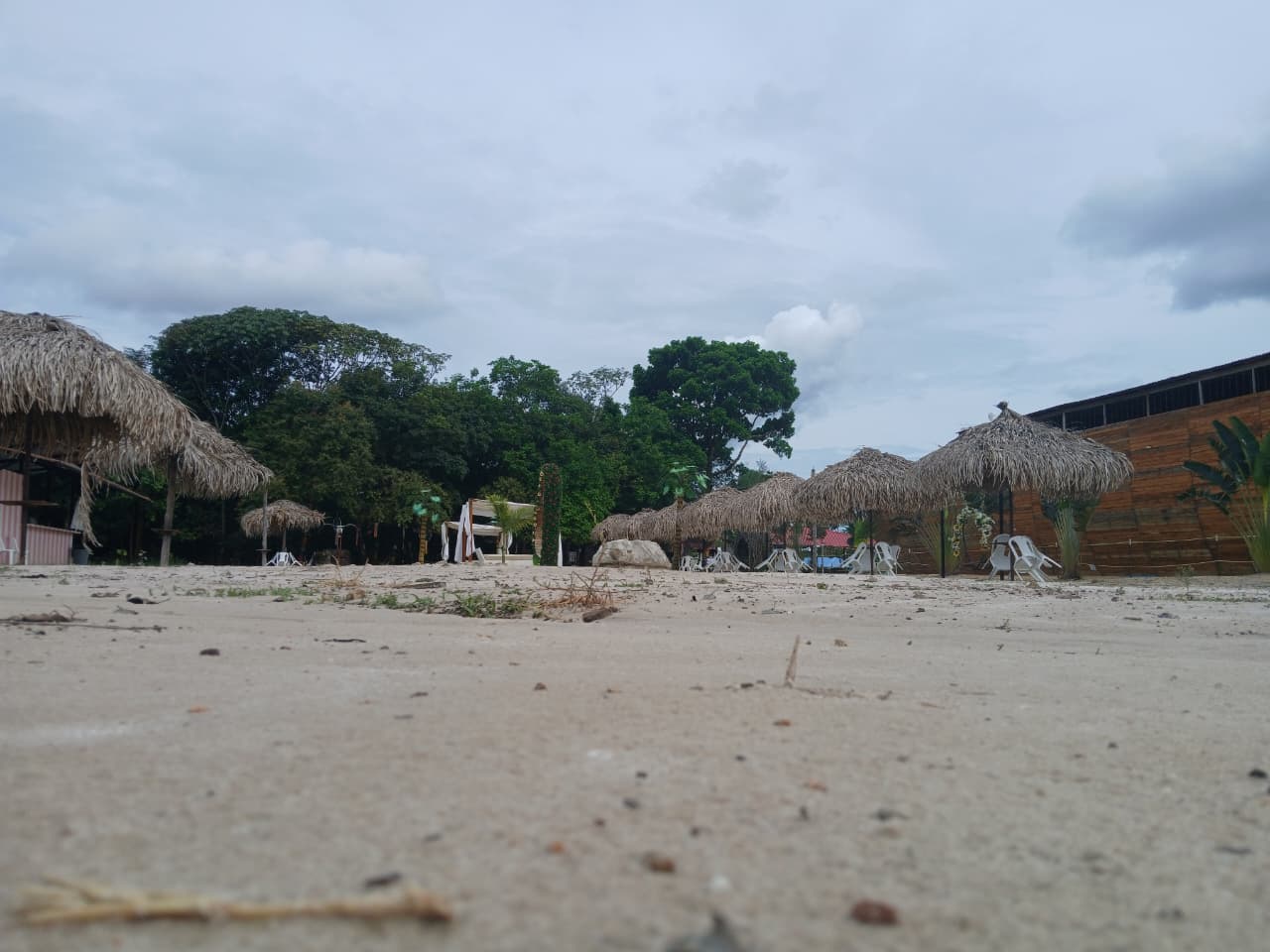 Interior de madera del arca